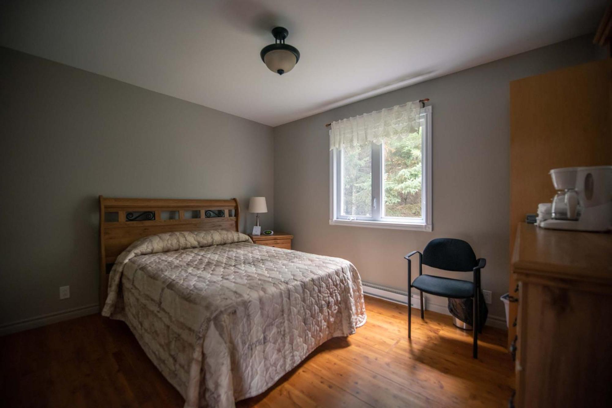 Ermitage Saint-Antoine Hotel Lac-Bouchette Room photo
